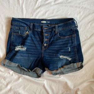Old navy mid rise shorts. Size 6. Gently used. Smoke free home
